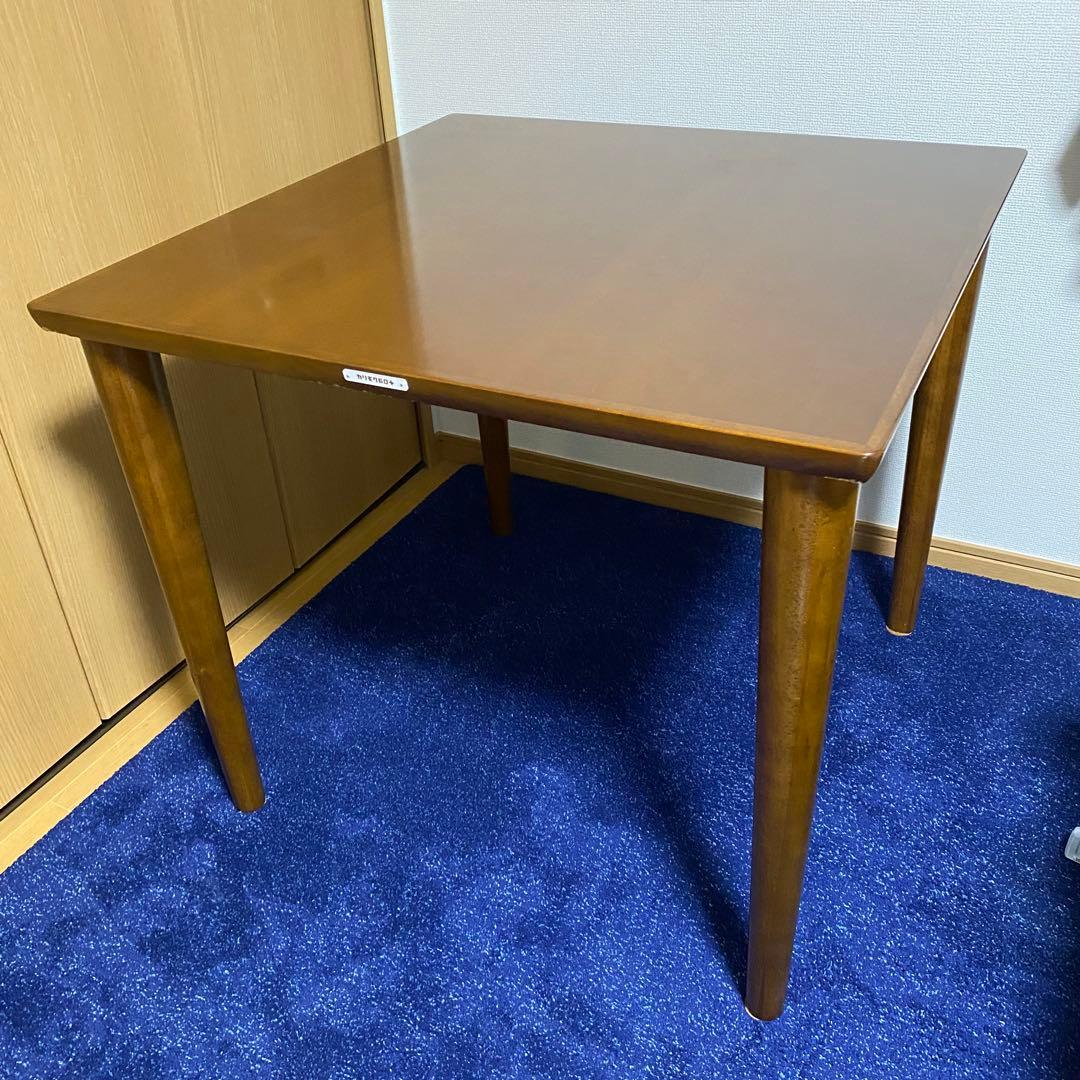 カリモク60+ ダイニングテーブル800 ウォルナット
