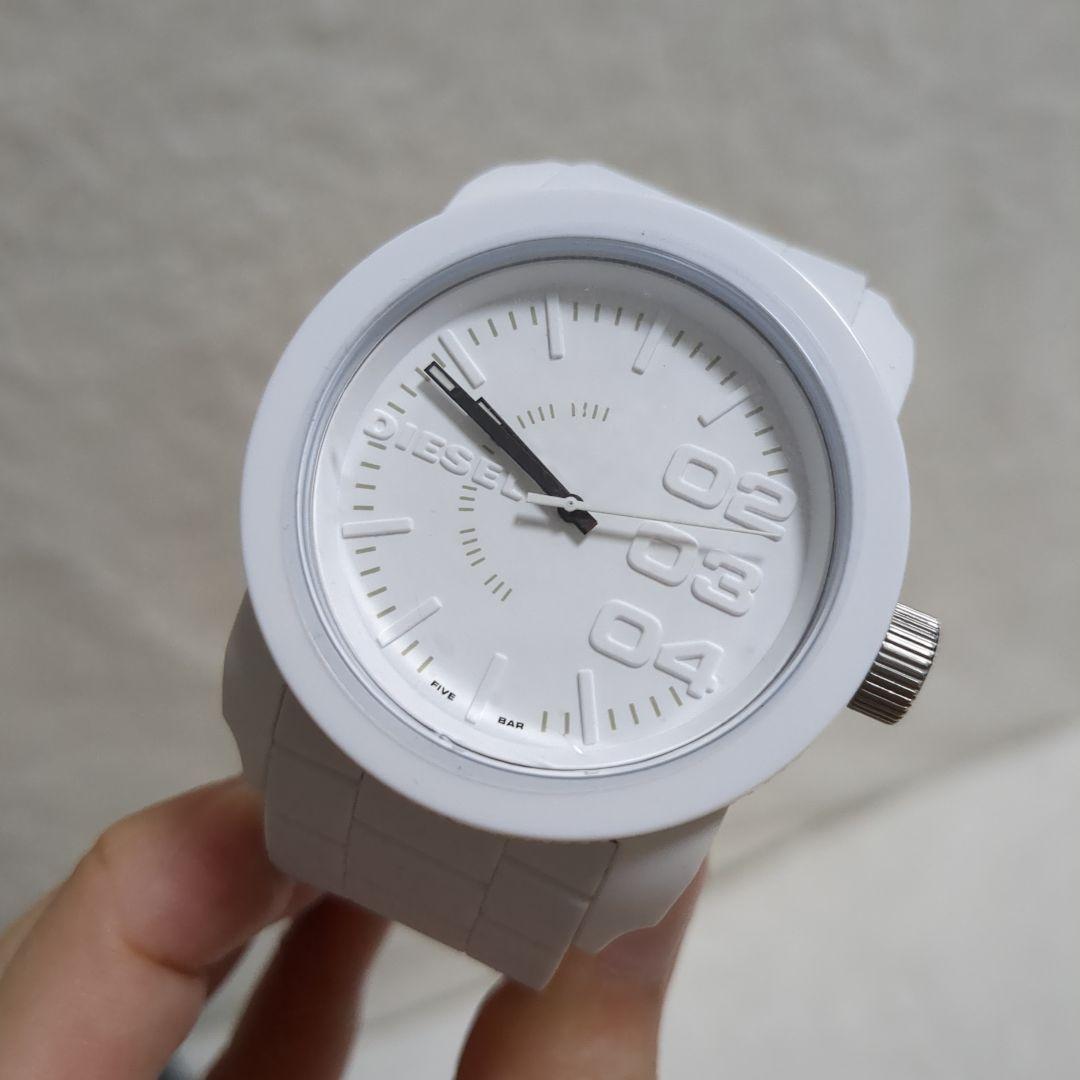 【未使用品】DIESEL 腕時計 DZ1436 フランチャイズ ラバー ホワイト