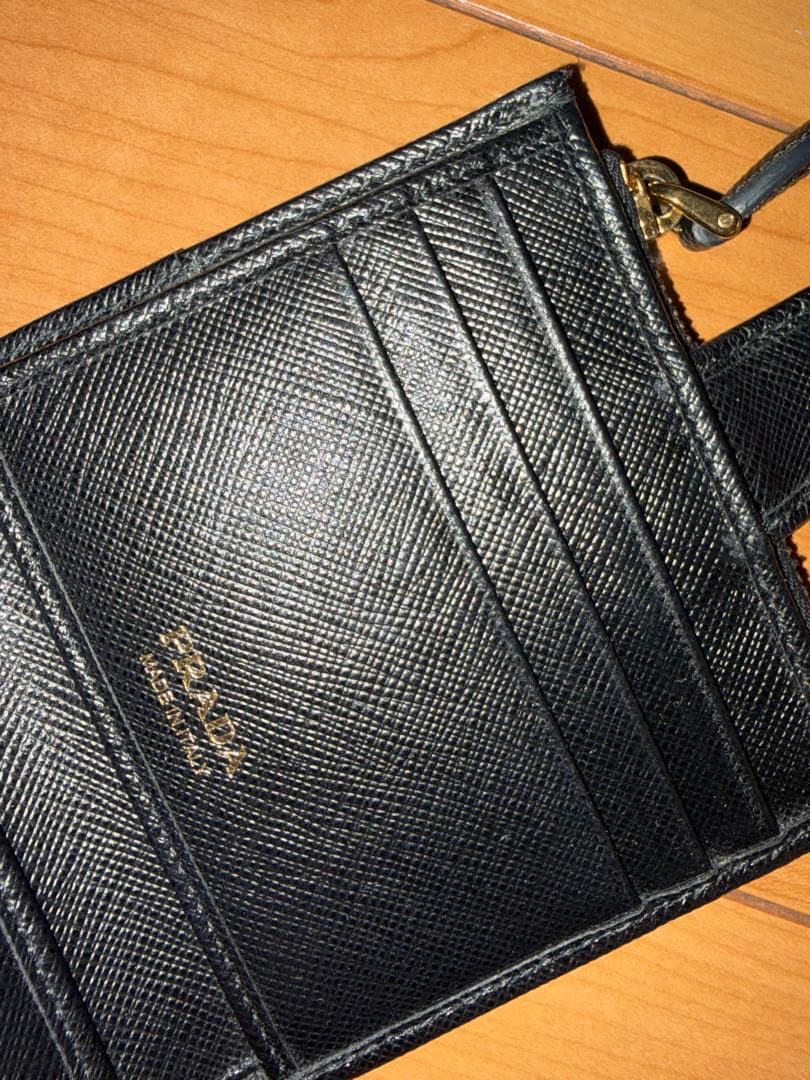 ⭐︎正規品⭐︎PRADA サフィアーノ 二つ折り財布 ブラック