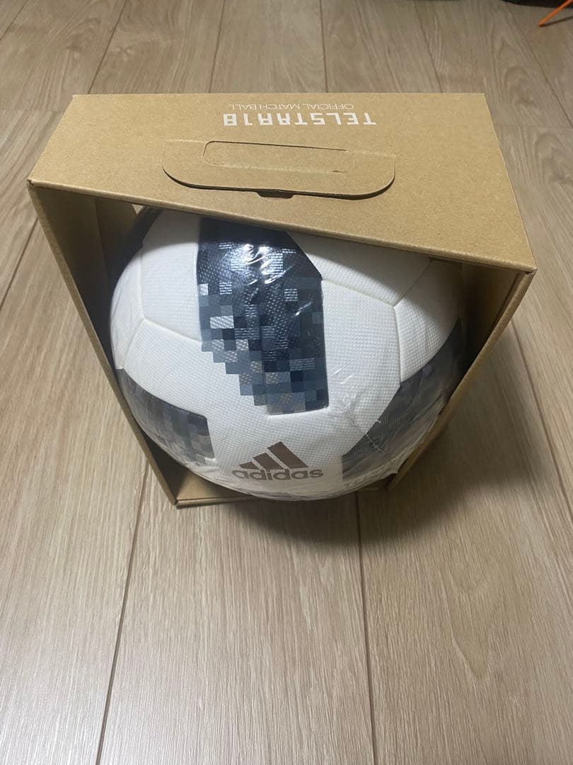 2018 ロシア ワールドカップ 公式ボール テルスター18 TELSTAR