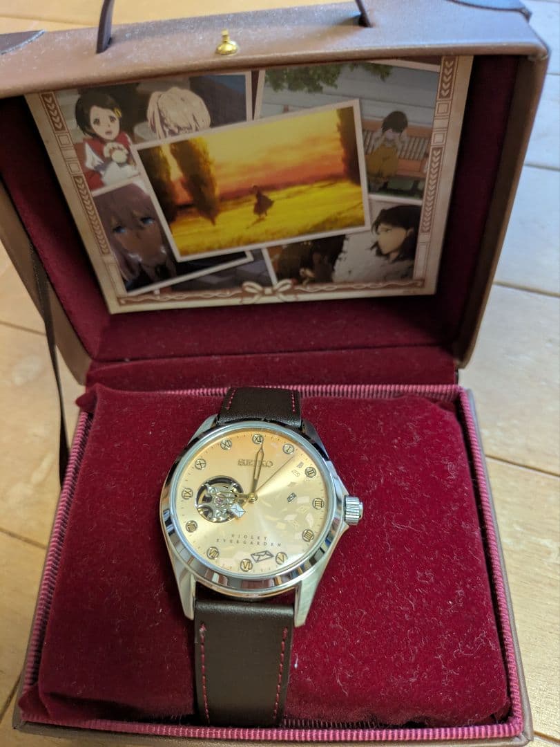 ヴァイオレット・エヴァーガーデン×セイコー　機械式腕時計