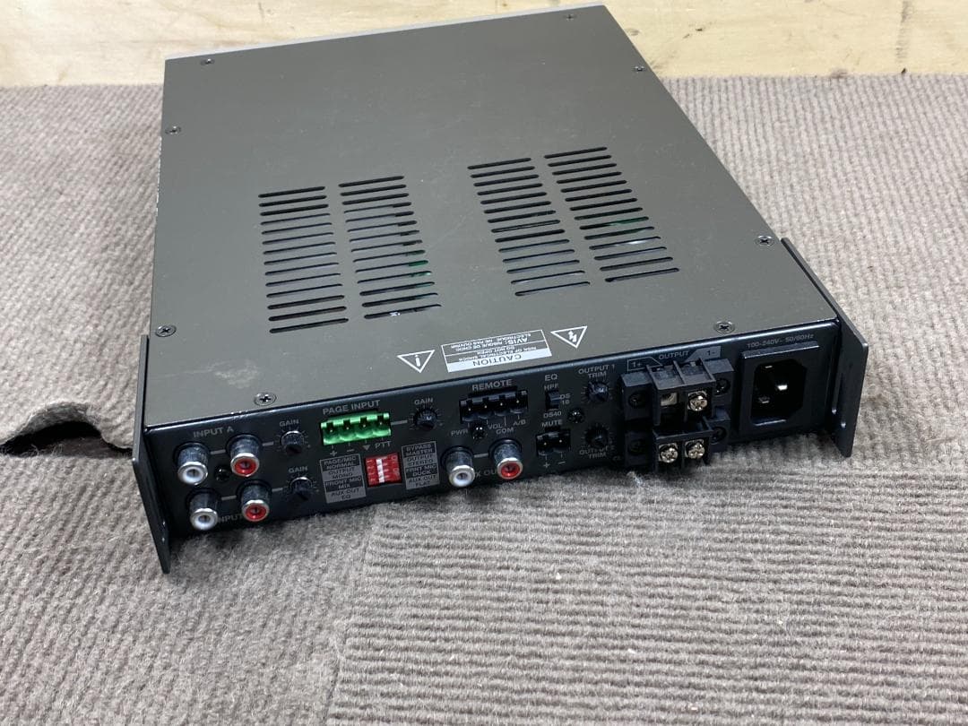 23 BOSE IZA 250 LZ パワーアンプ