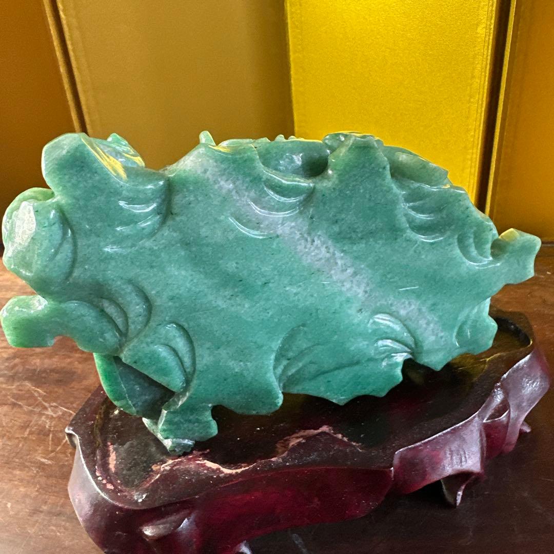 翡翠，置物，文房具，彫刻 ，木製台座付き