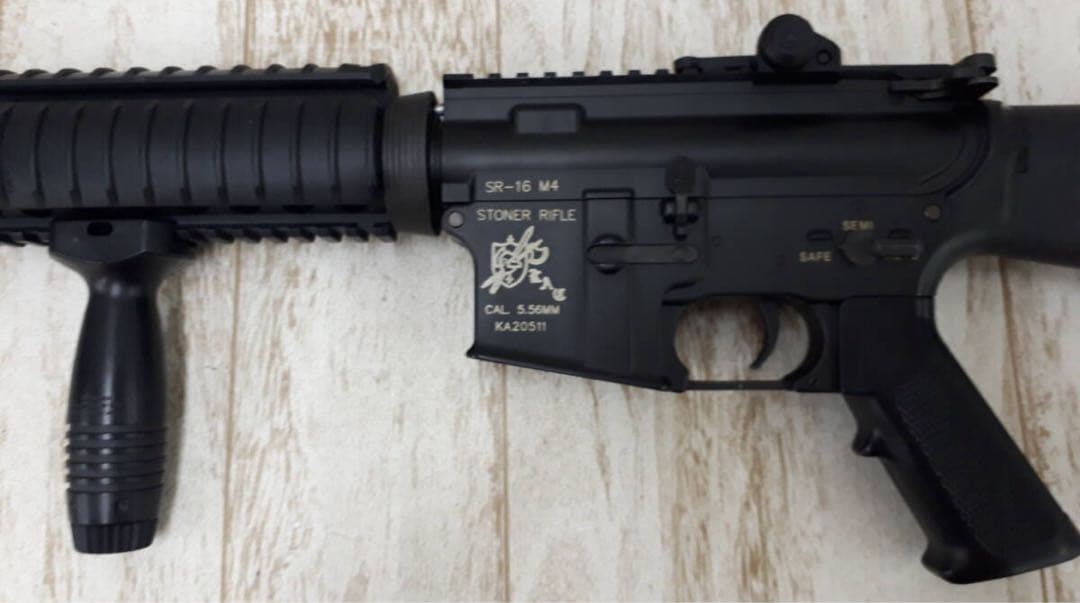 東京マルイ L96 AWS / ナイツ SR-16 M4カービン 電動ガン