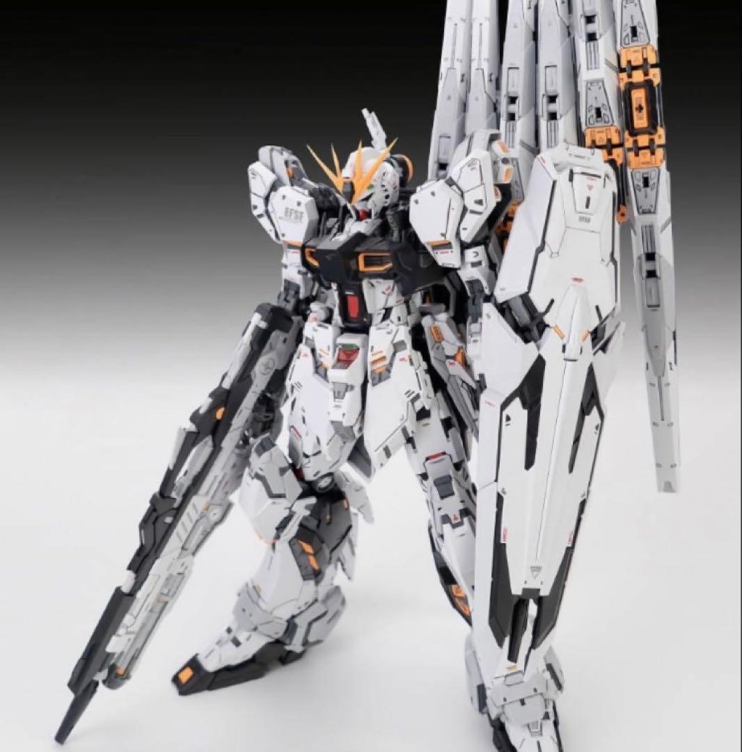 1/100 Fortune Cow νガンダム似　組立式プラモデル