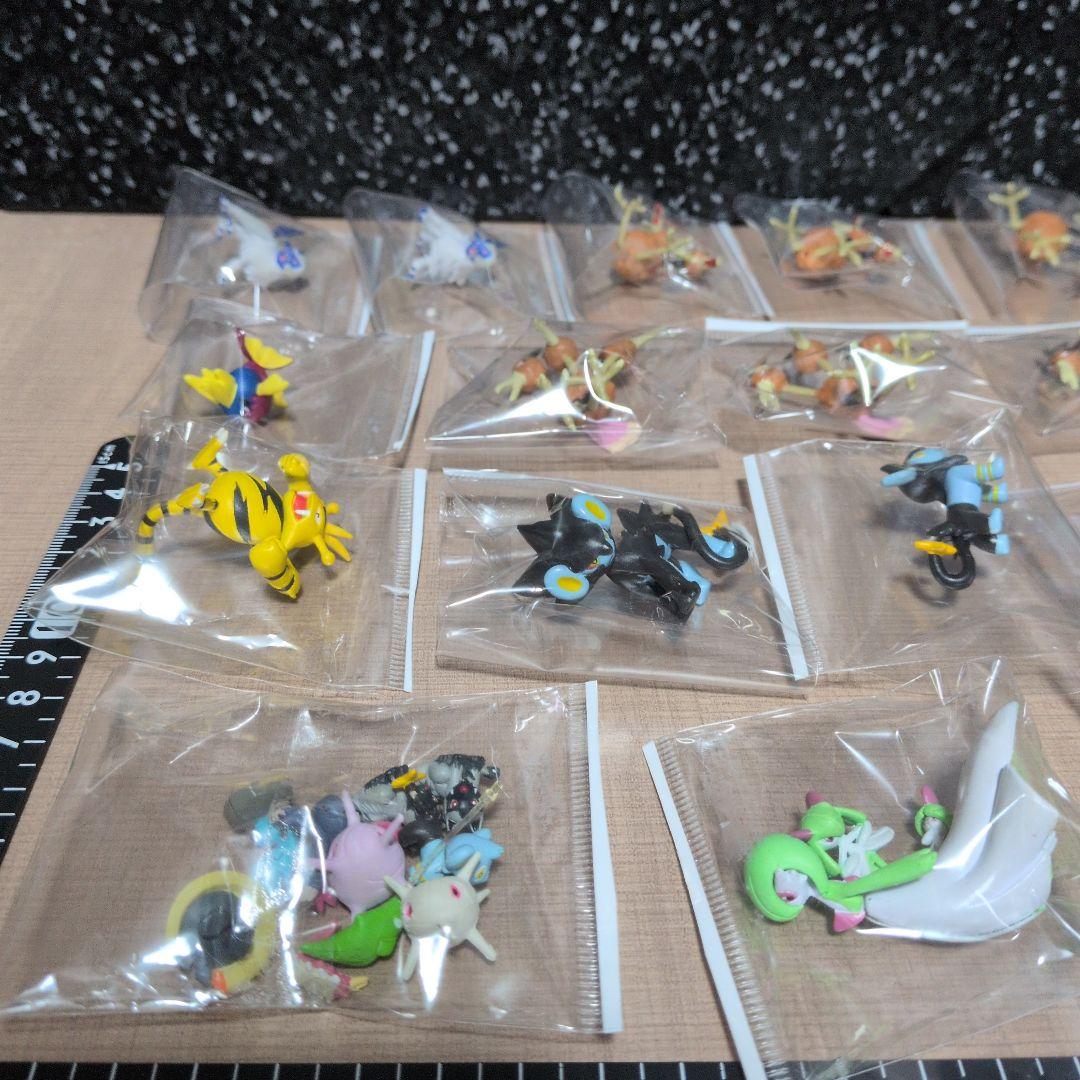 ポケモン　立体ポケモン図鑑　まとめ売り　37体セット