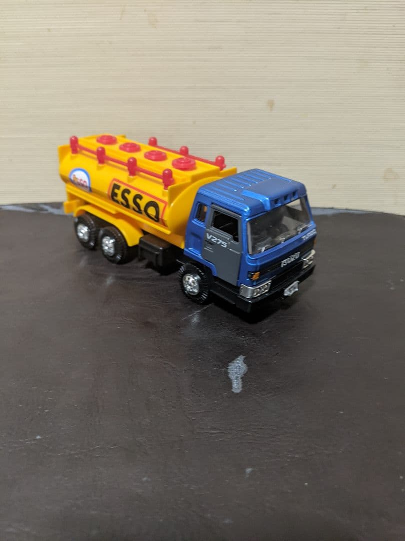 ヨネザワ　ダイヤペット　いすゞタンクローリー