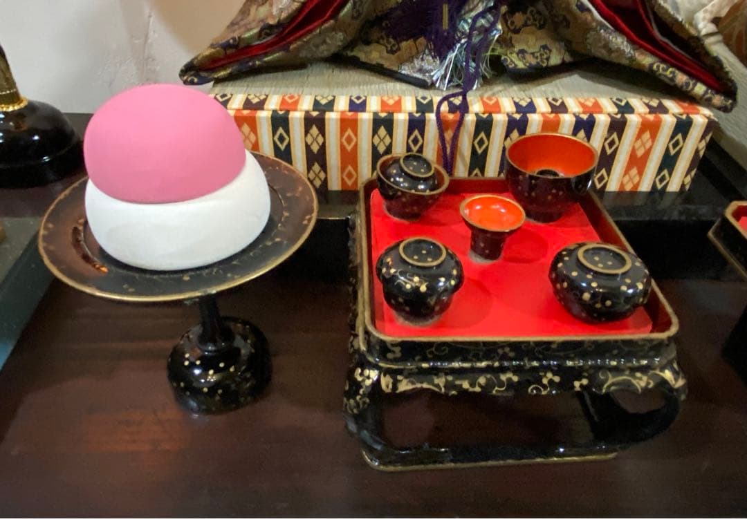 雛人形 たくみ桂月作　できればエコメルカリ便指定して下さい