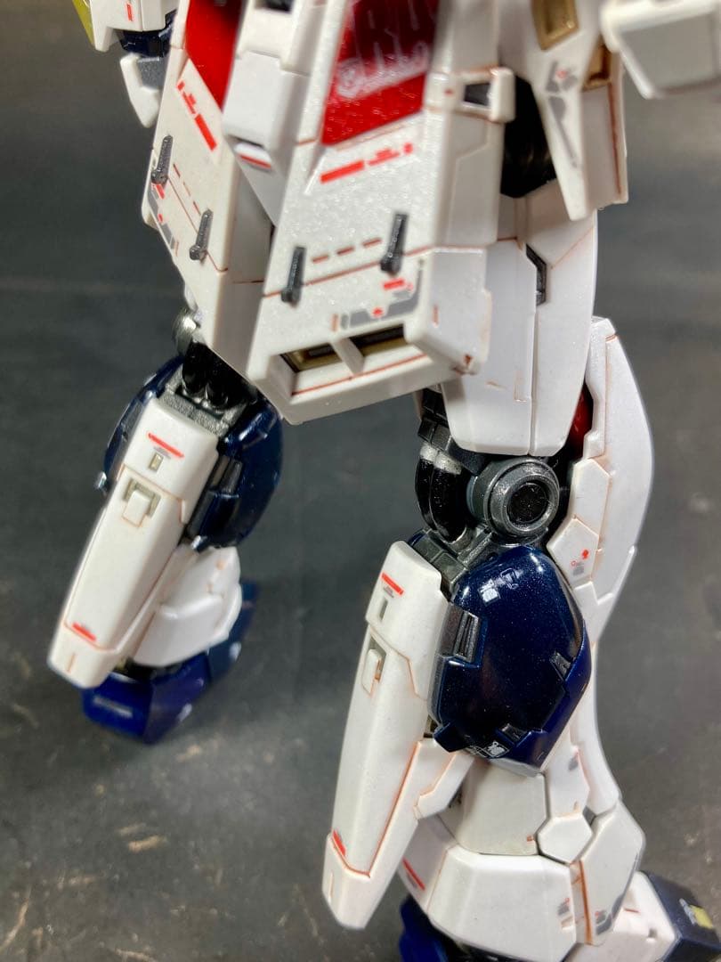 RG νガンダム 全塗装済完成品