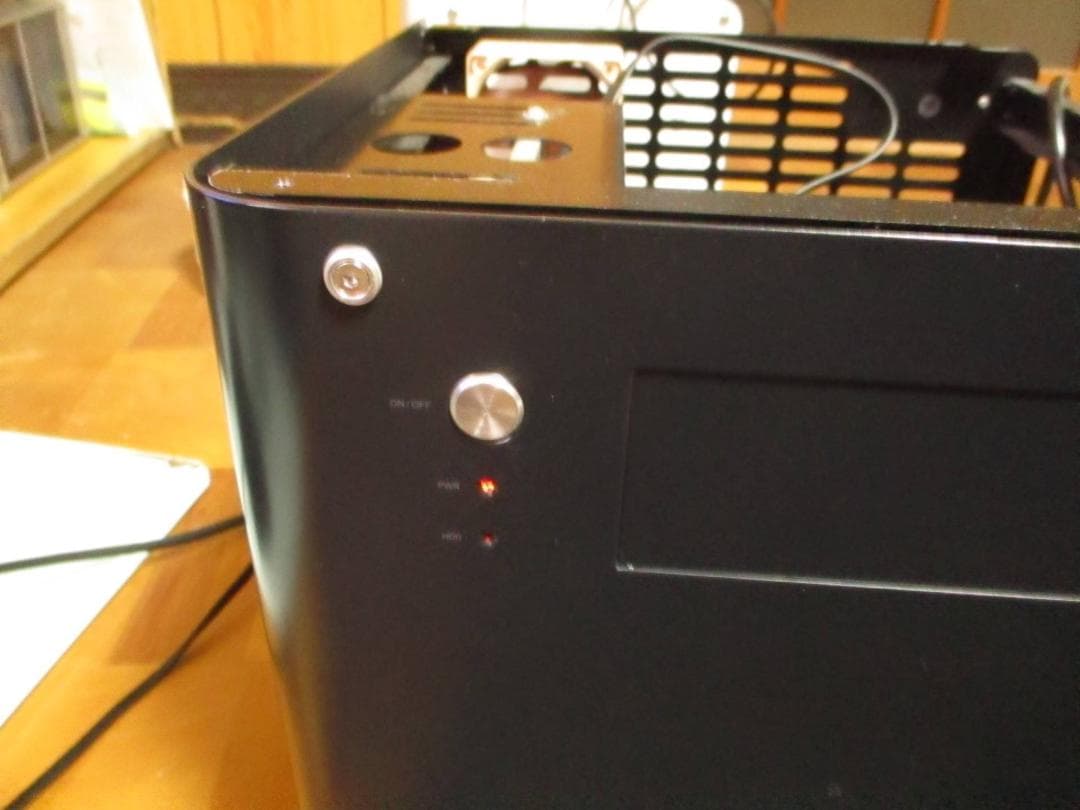 Abee acubic CS01 (Noctuaファン付き)