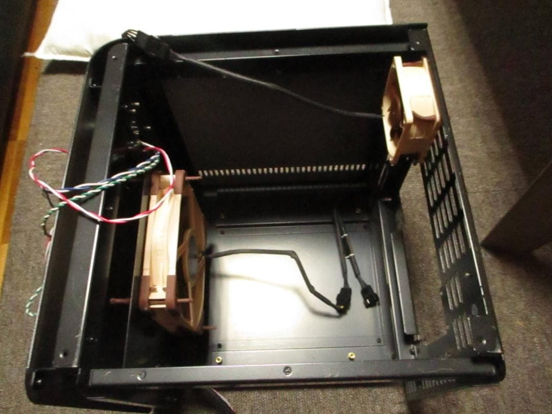 Abee acubic CS01 (Noctuaファン付き)