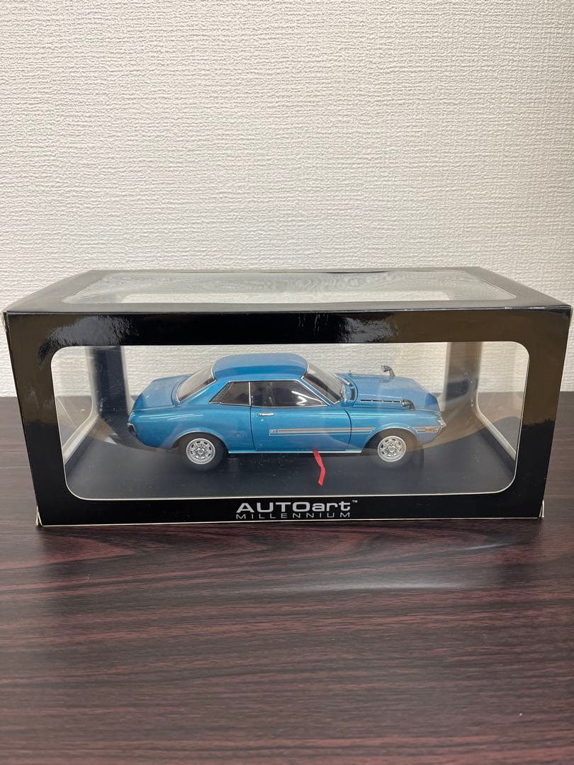オートアート1/18トヨタ セリカ 1600GT ターコイズブルー