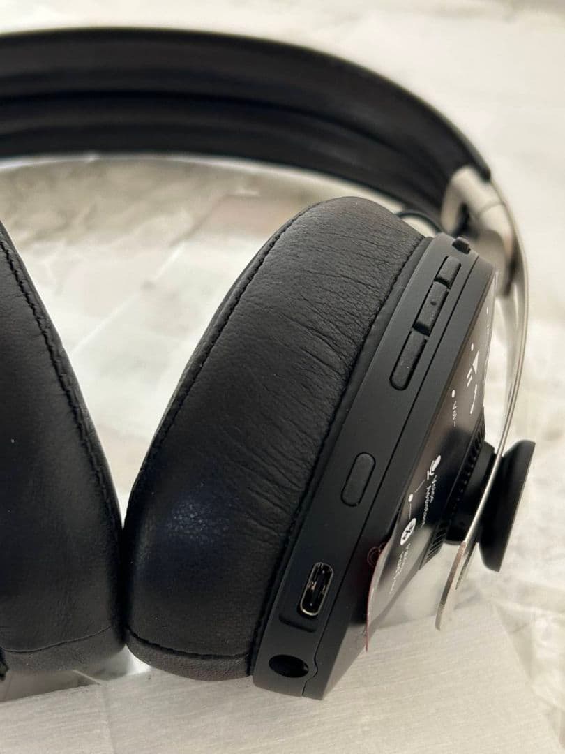 ゼンハイザー MOMENTUM ワイヤレスヘッドホン M3 美品