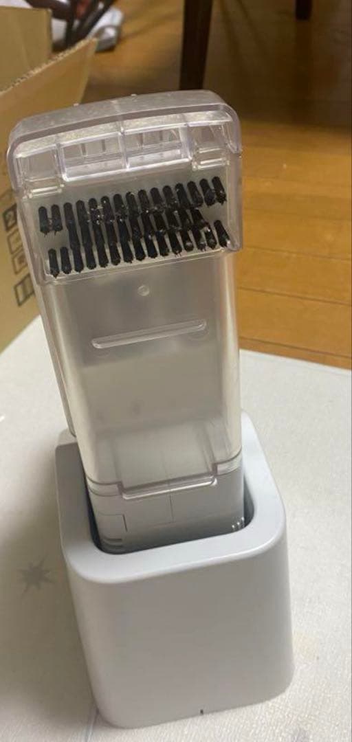 アイリスオーヤマ ハンディリンサークリーナー RNS-B200D-HW