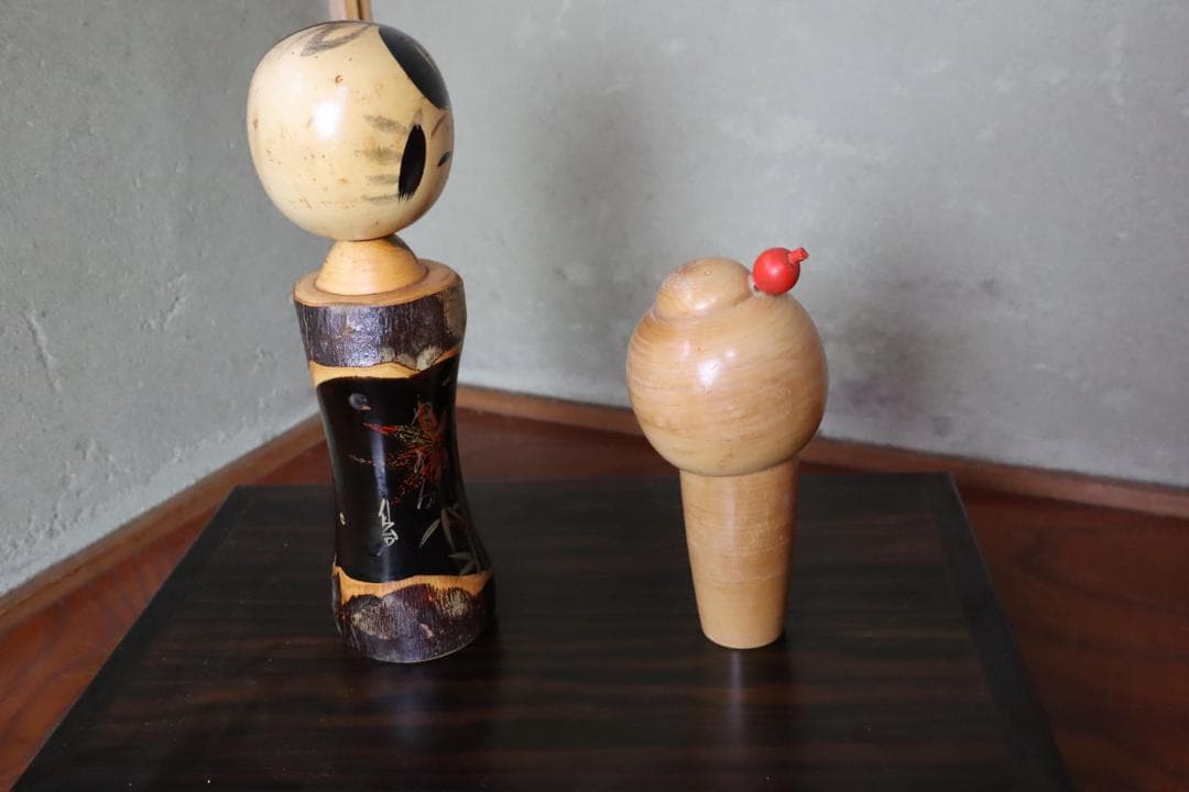 手描きの創作木製こけしセット