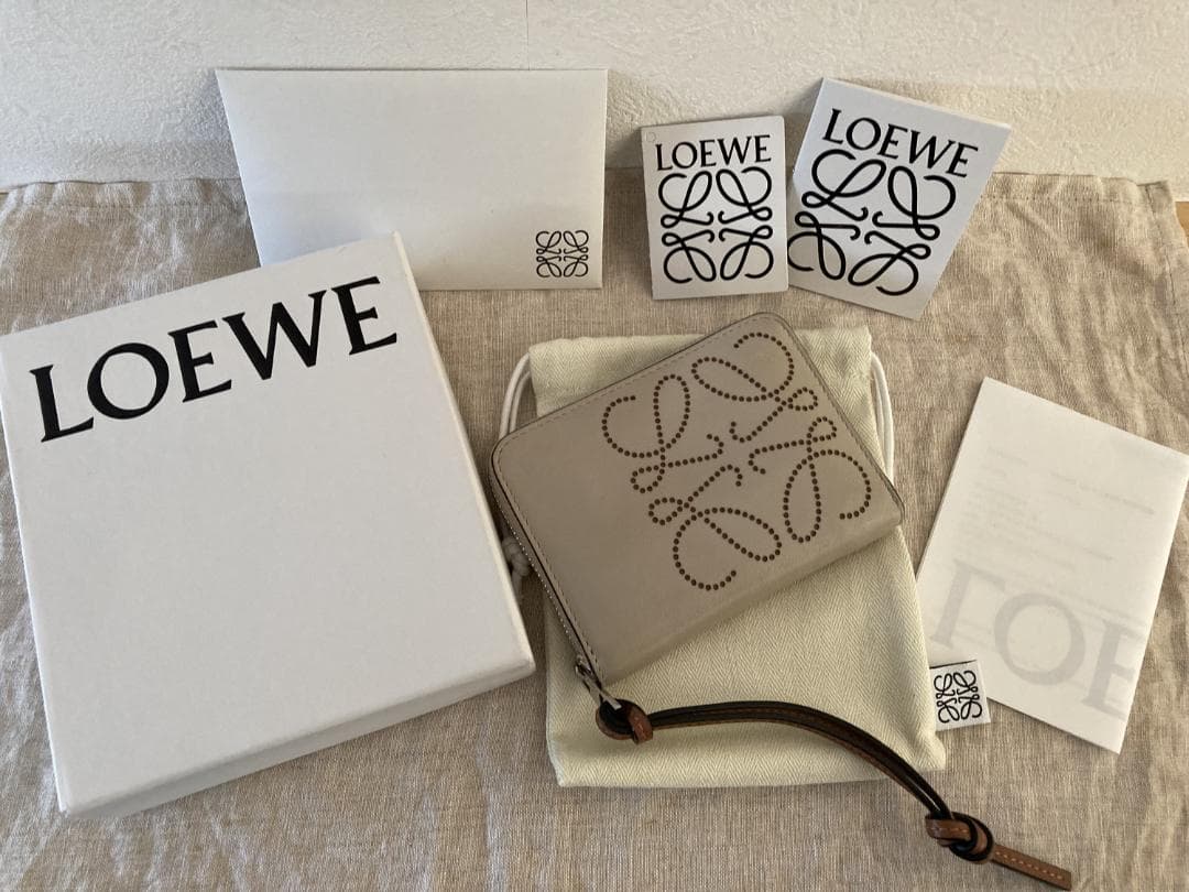 ꒰美品꒱ LOEWE／ロエベ／アナグラムコンパクトジップウォレット／ベージュ