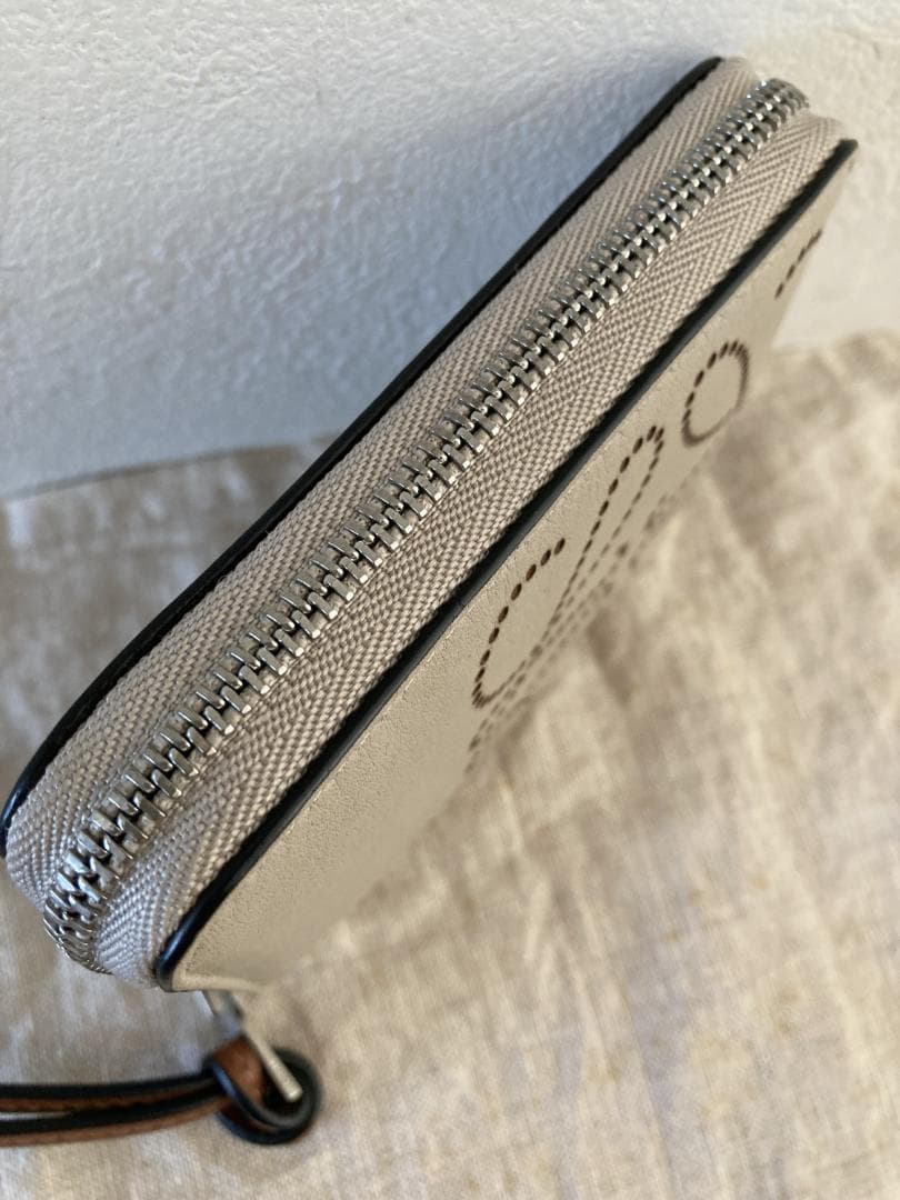 ꒰美品꒱ LOEWE／ロエベ／アナグラムコンパクトジップウォレット／ベージュ