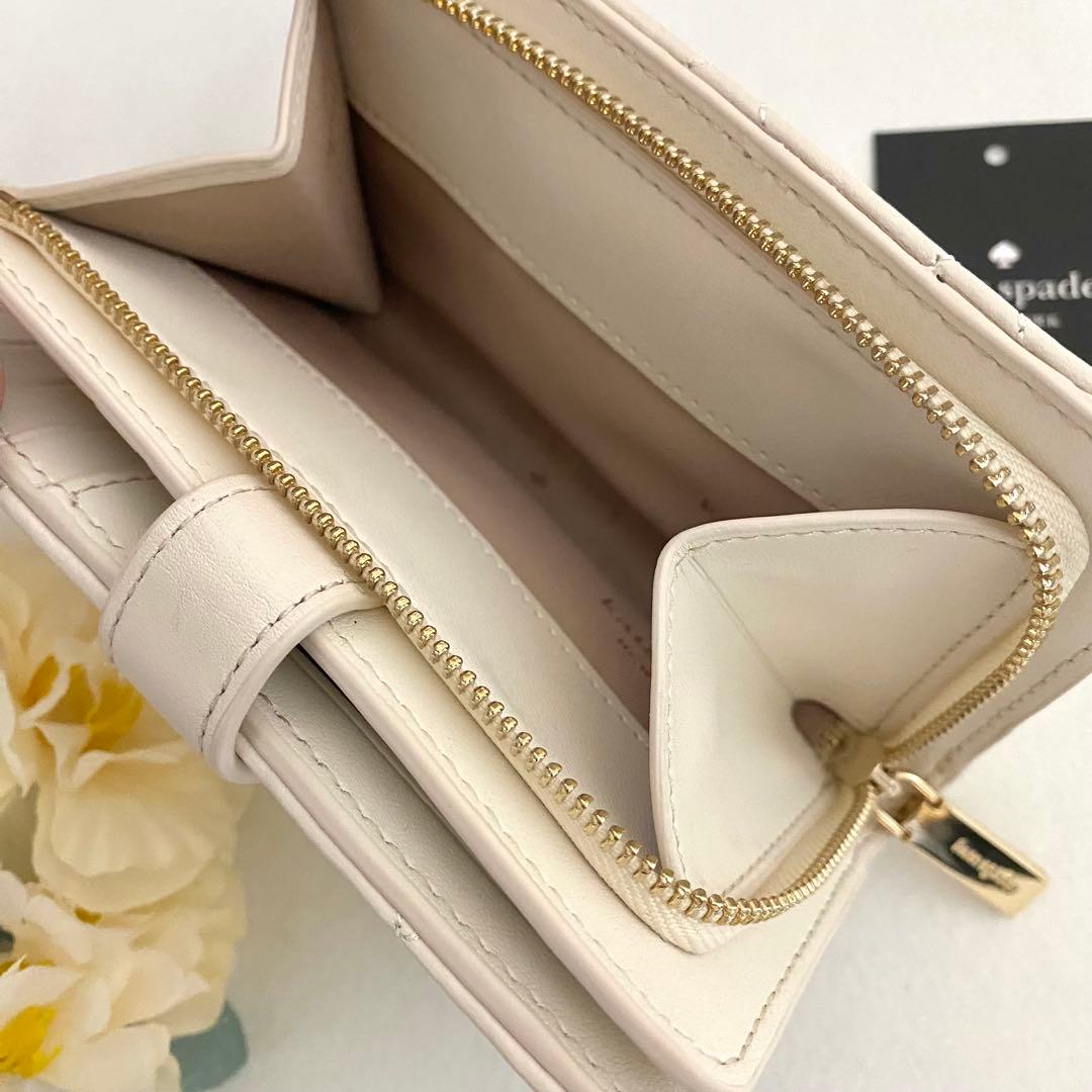 新品　正規品☆kate spade 折り財布　 ホワイト　　レザー　二つ折り財布