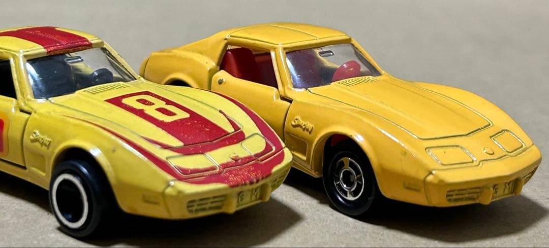 トミカ シボレーコルベットスティングレイ 2台セット