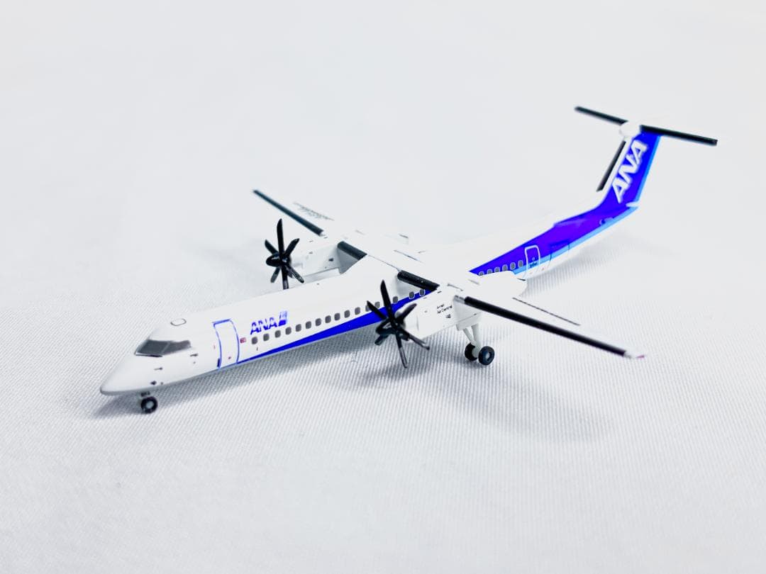 希少 ◼︎ 全日空商事　DHC-8-300 DHC-8-400・NHS52006