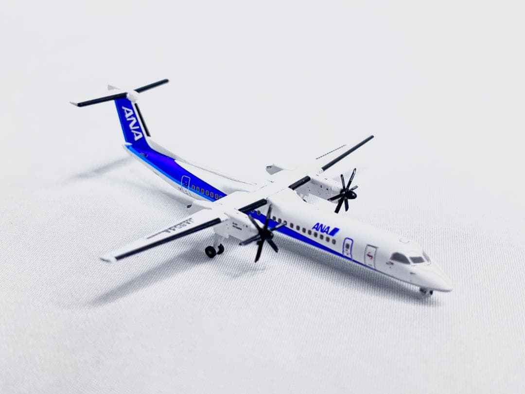 希少 ◼︎ 全日空商事　DHC-8-300 DHC-8-400・NHS52006