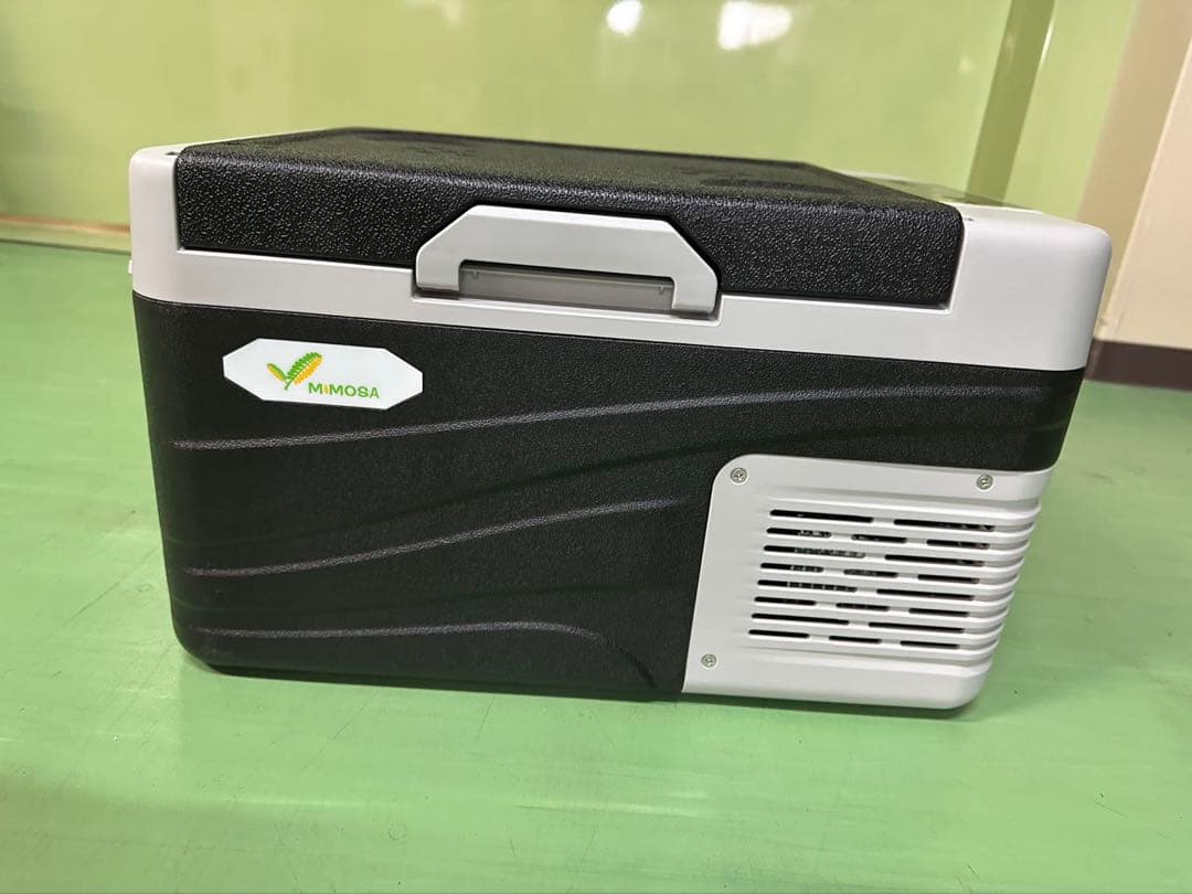 車載対応 ポータブル冷蔵庫 冷凍庫10L AC100V/DC12/24V電源対応