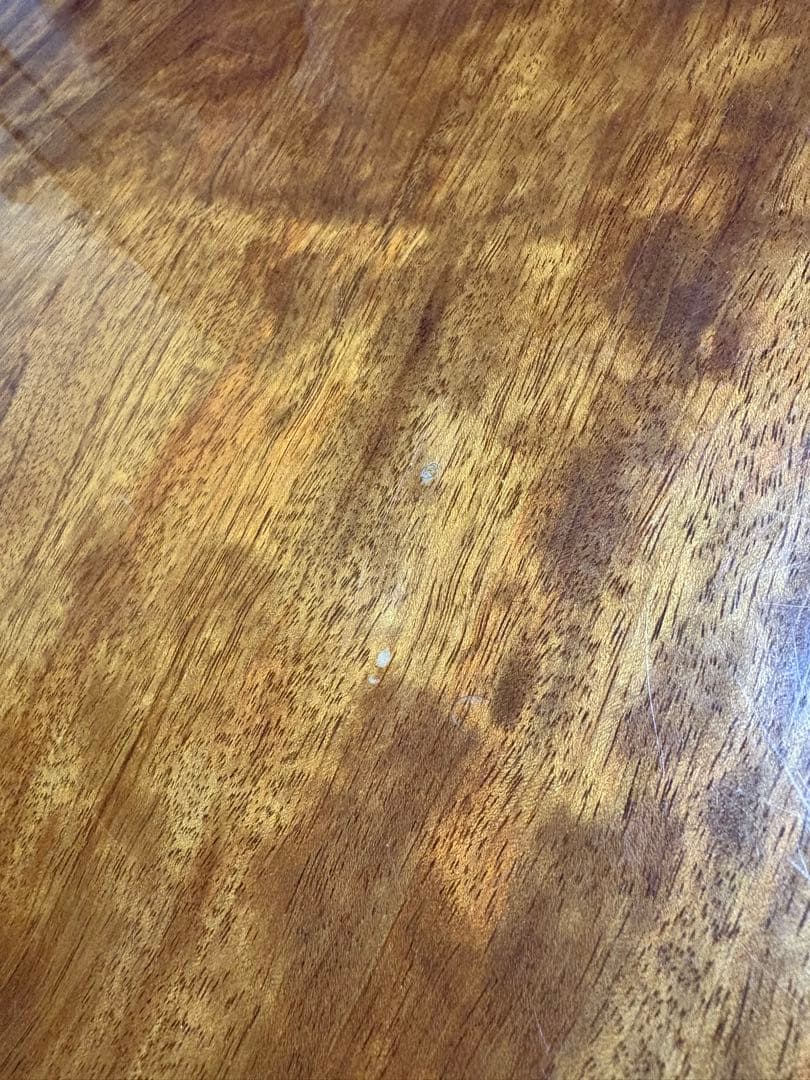 天然木（屋久杉かも）一枚板のテーブル　約152cm x 99cm