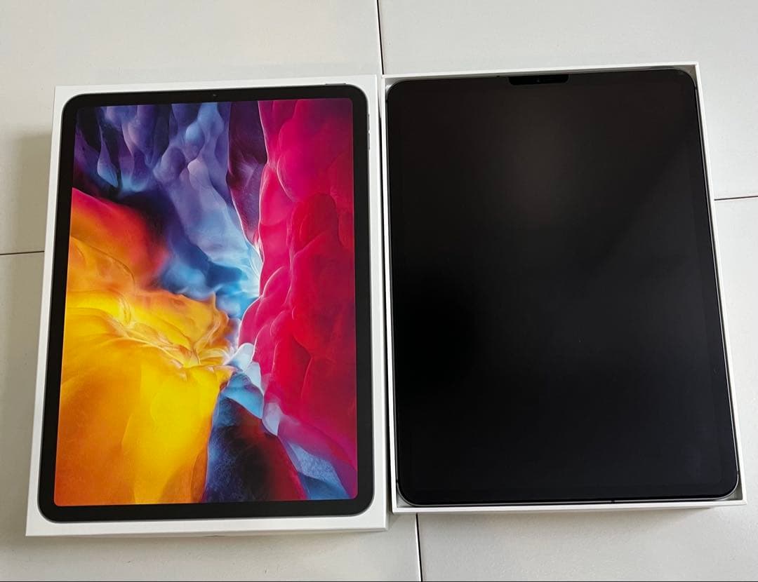 【最終価格】iPad Pro 第2世代 （11㌅、WiFi＋cellular）