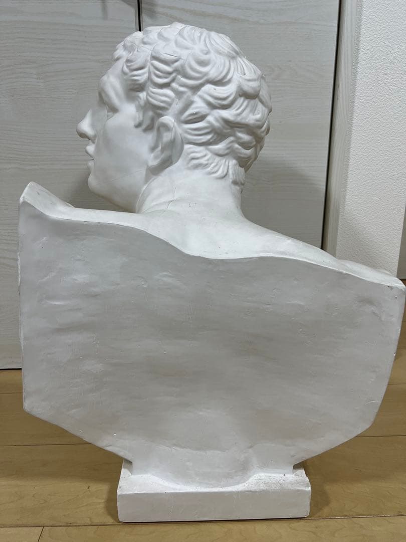 石膏蔵 ボルゲーゼの闘士 美術品 胸像 デッサン 美大