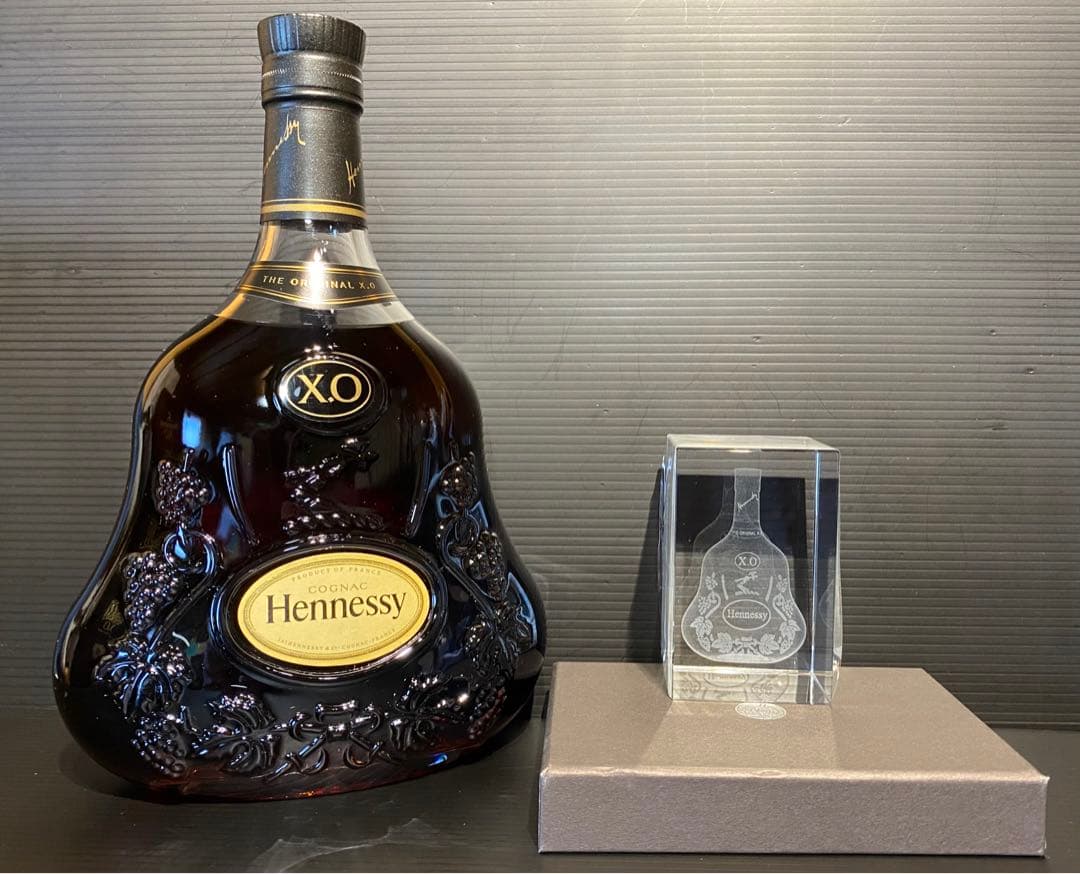 Hennessy XOコニャック700ml ＋クリスタルミニチュア付 2点セット
