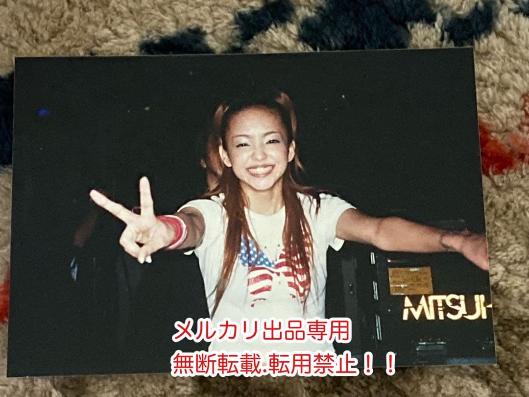 値下げ☆超レア　超美品　安室奈美恵さん公式グッズNews paper+写真セット