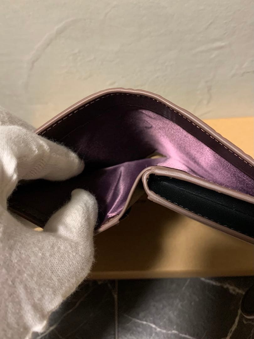 ✨️新品未使用✨COACH ブラック 二つ折り財布