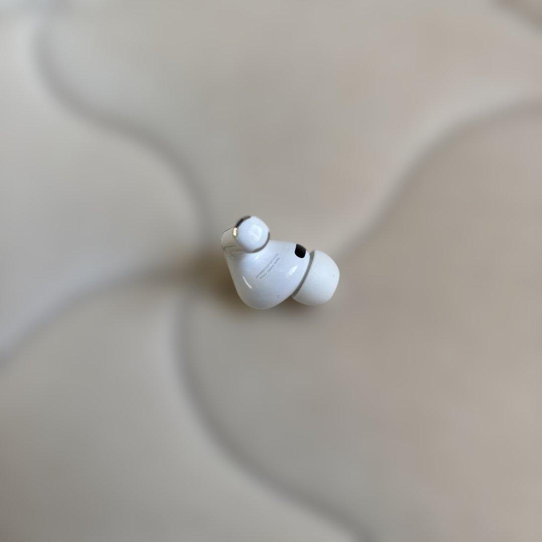 AirPods 第三世代 ホワイト ワイヤレスイヤホン 右耳用