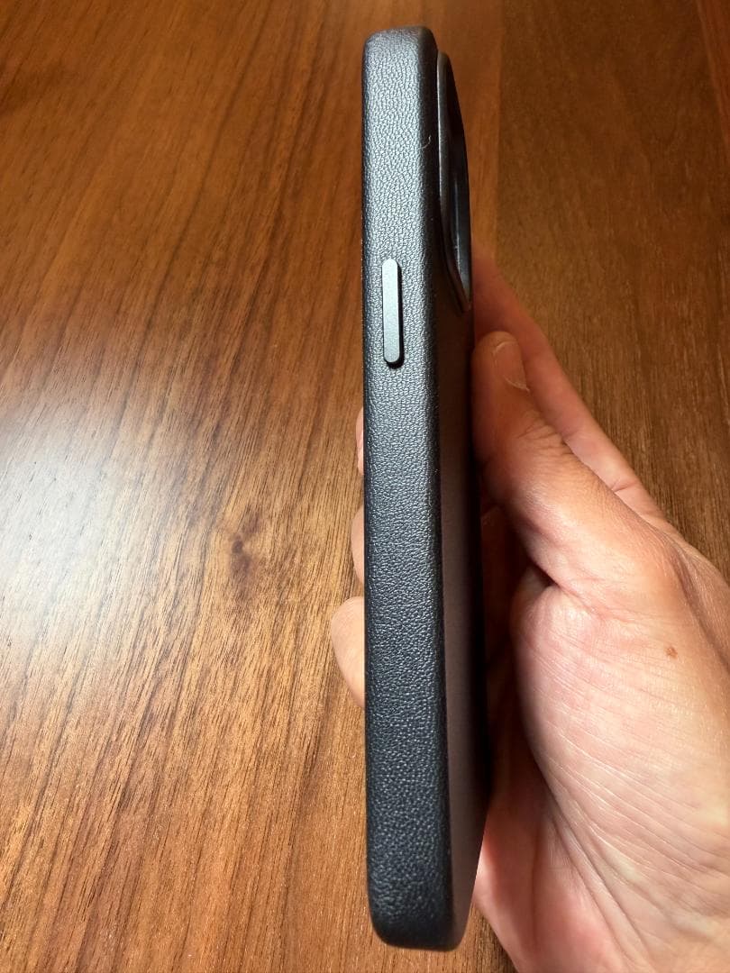 【美品】iPhone 15 Pro 256GB SIMフリー｜おまけ付