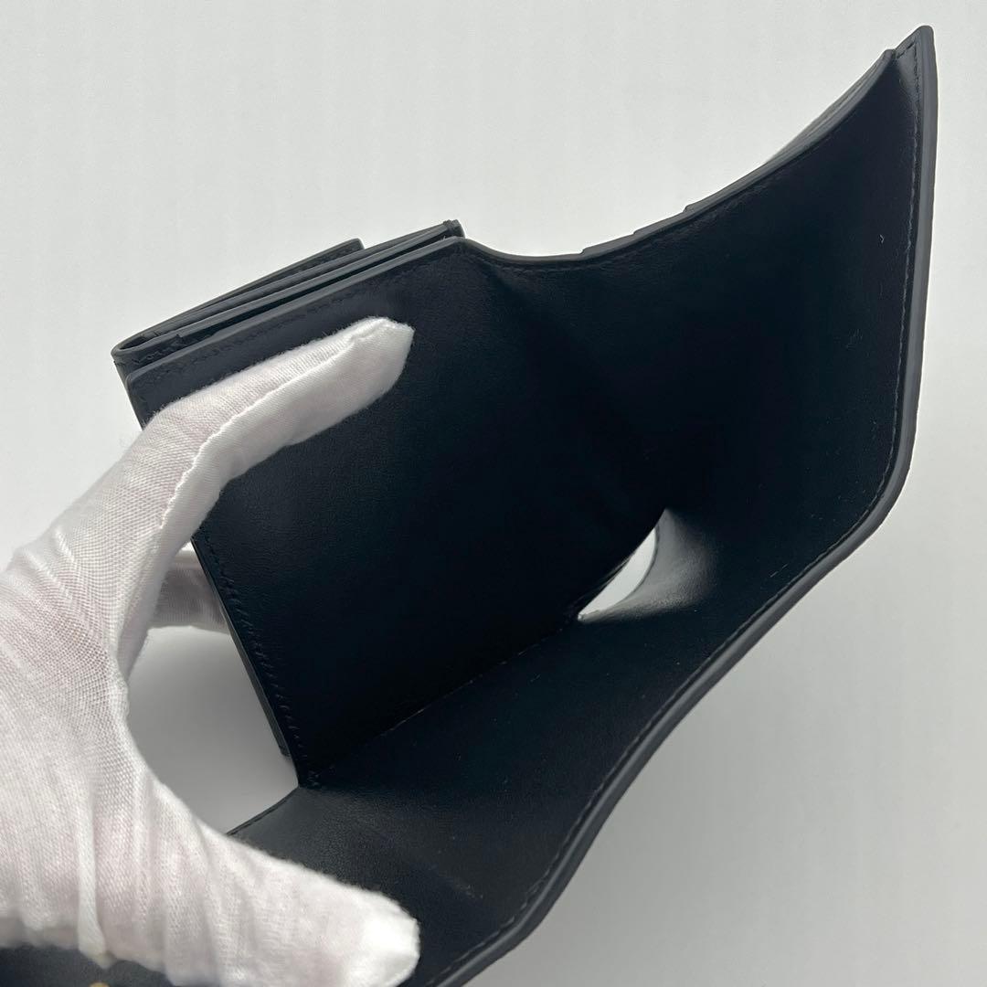 【新ロゴ・最高級美品】セリーヌ　レザー　スモールトリフォールド　三つ折り財布