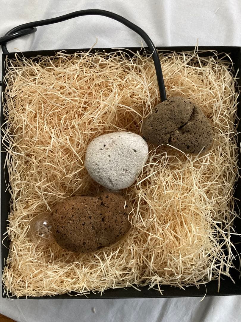 ライトイヤーズ　モアライト　溶岩石トリプル　ケース付き　未使用品