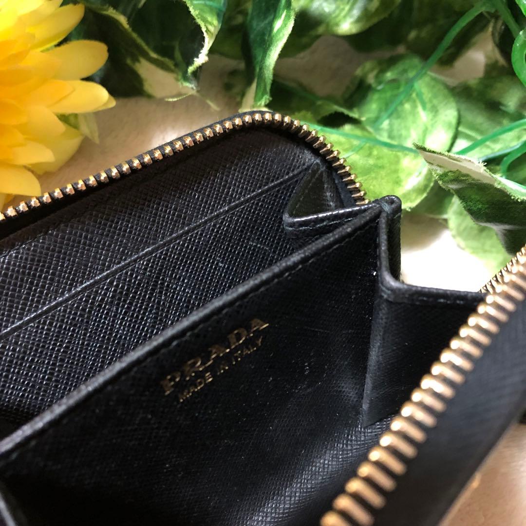 ヒロ　極美品♡PRADA プラダ　 サフィアーノトライアングルケース