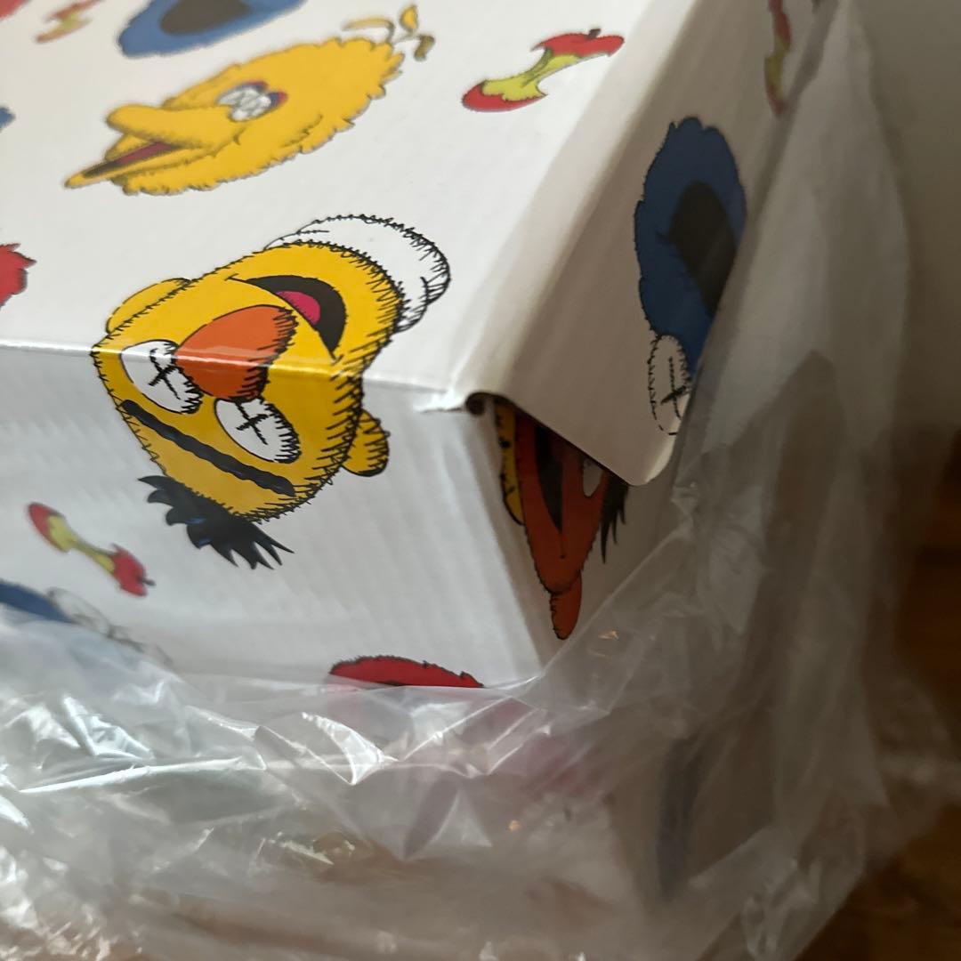 Uniqlo kaws Sesame Street ぬいぐるみ セサミストリート