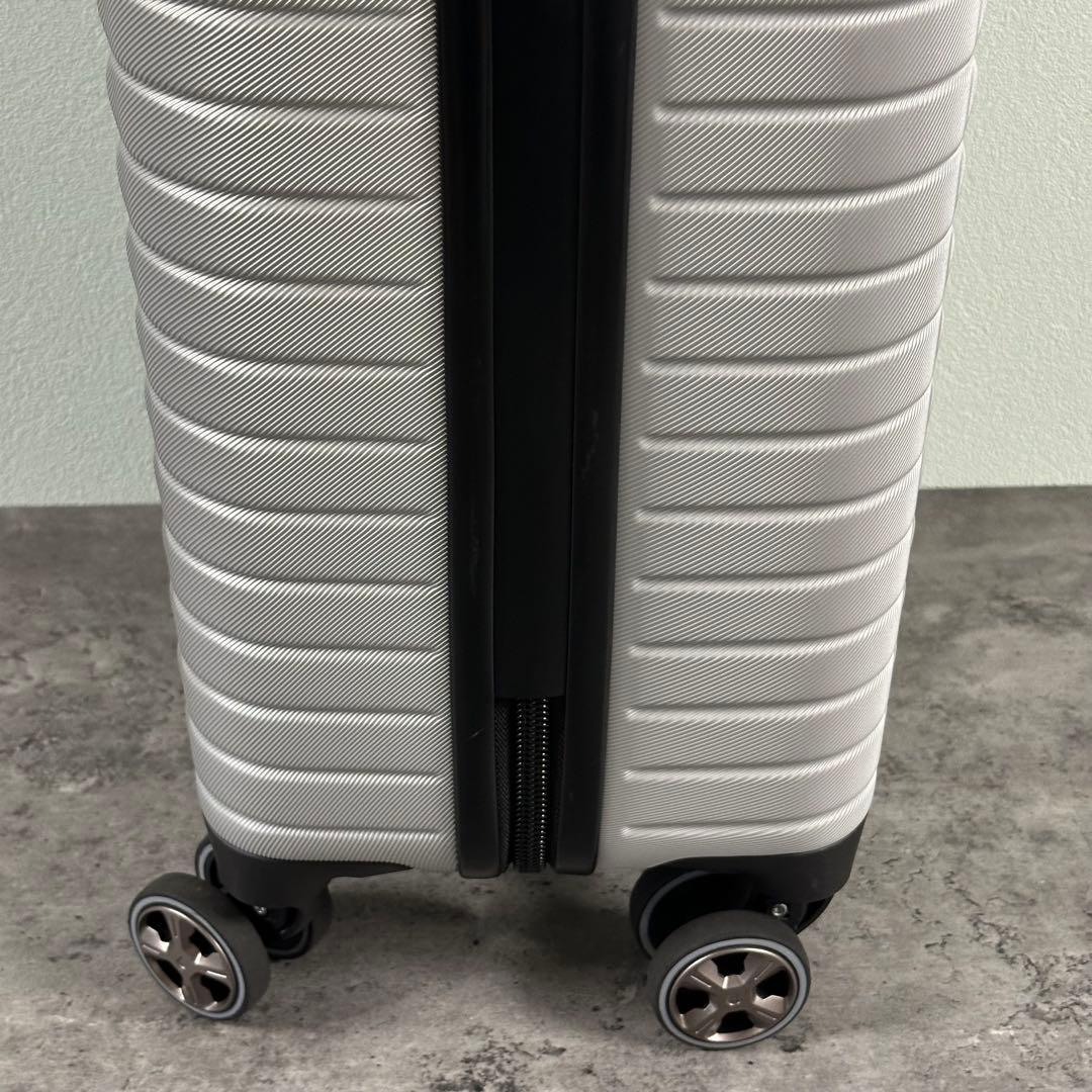 匿名発送　デルセー　DELSEY　キャリーケース　機内持込みサイズ