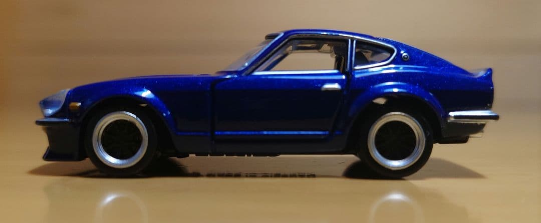 タカラトミー トミカプレミアム湾岸ミッドナイト悪魔のZ　ミニカー Amazon