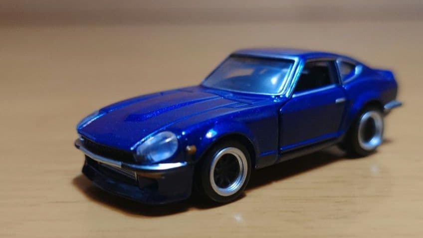 タカラトミー トミカプレミアム湾岸ミッドナイト悪魔のZ　ミニカー Amazon