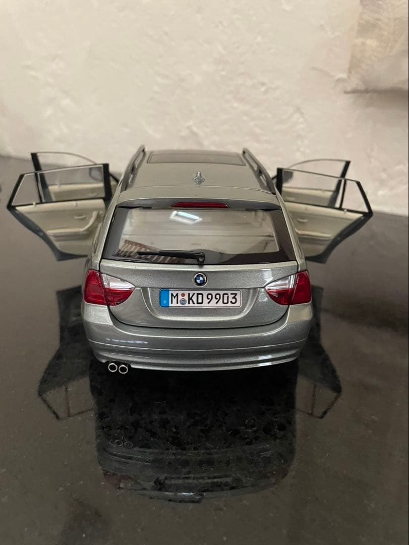 BMW 3シリーズ ミニカー シルバー