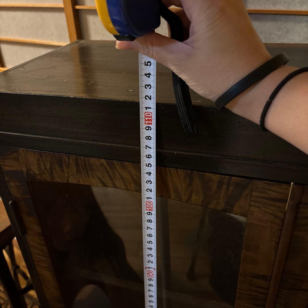 木製ガラス扉キャビネット