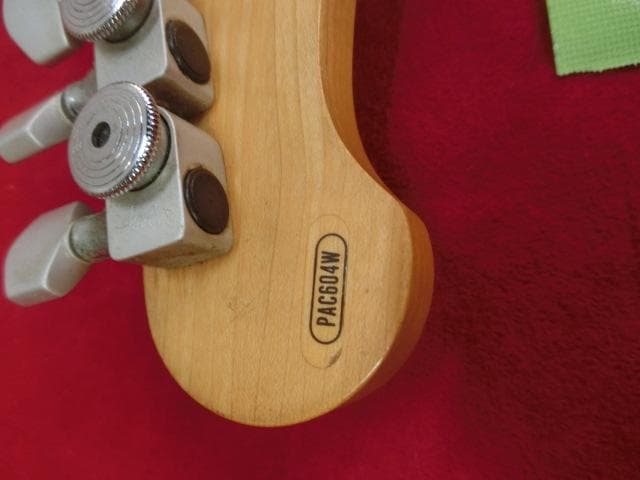 146：Yamaha Pacifica ヤマハ　エレキギター　ジャンク