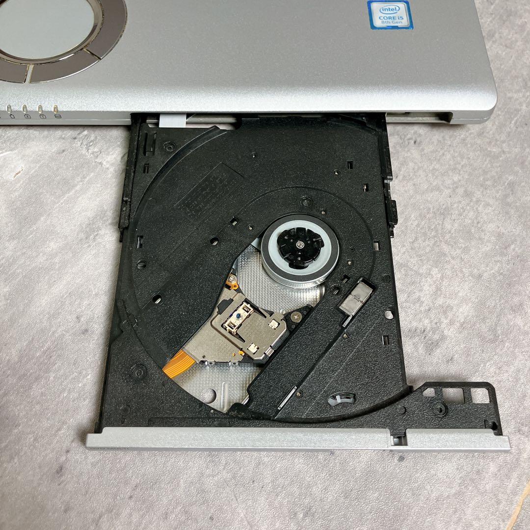 【大人気】Panasonic 14型 ノートPC 第8世代i5 8GB