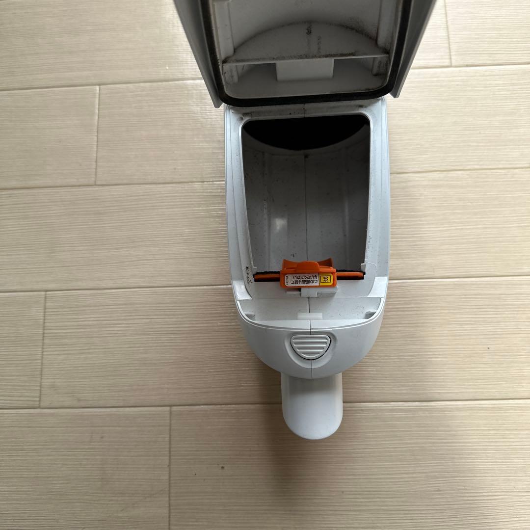 マキタ18V充電式クリーナCL182FD 純正バッテリー、純正急速充電器付