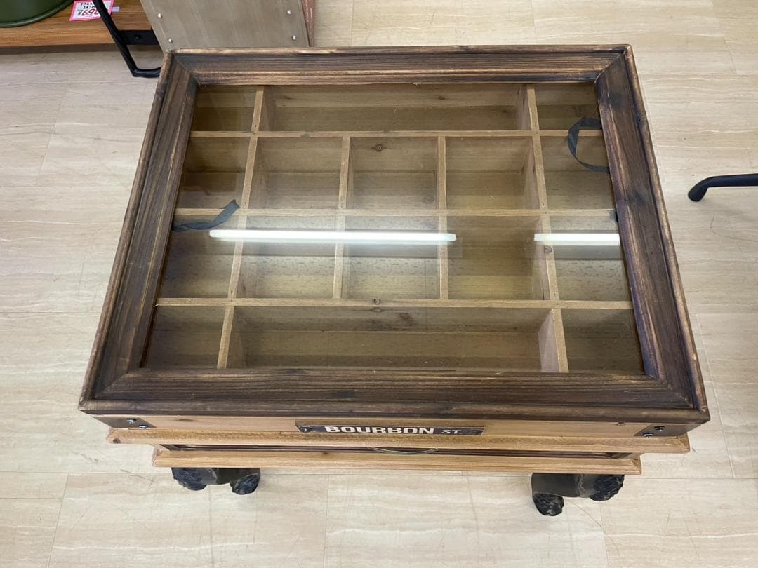 コレクションテーブル　コレクションケース　机　サイドテーブル　アンティーク　木