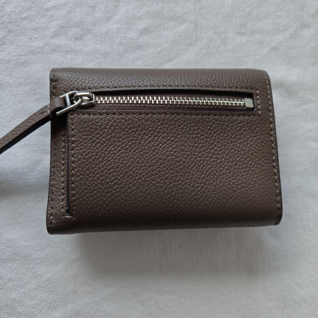 未使用級　トリーバーチ　ロビンソンペプルドウォレット