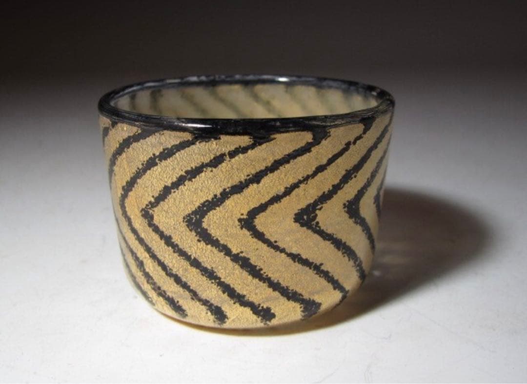 藤田喬平 手吹金彩盃 美しい幾何学模様の名品！7760