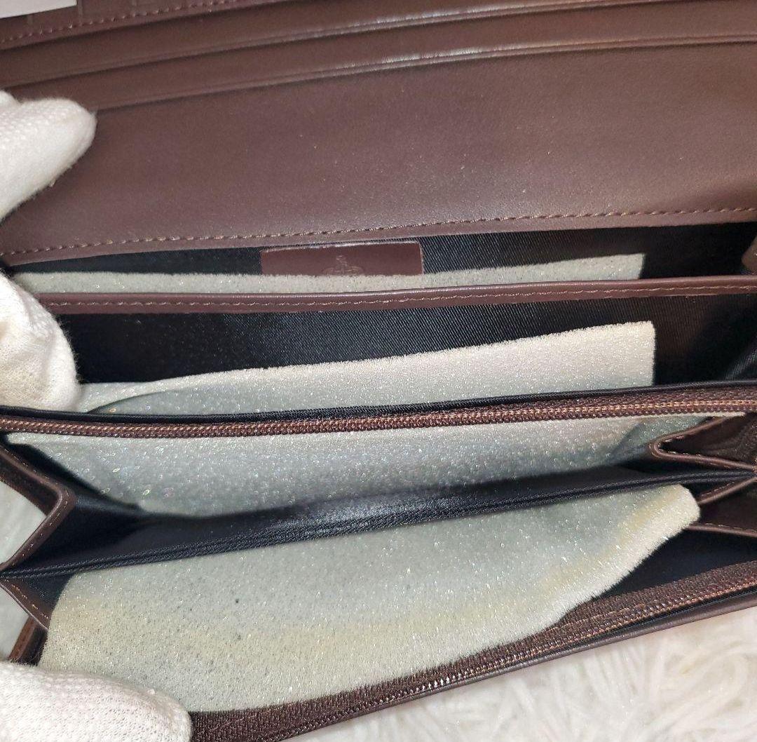 新品未使用　ヴィヴィアン・ウエストウッド レザー 二つ折り財布